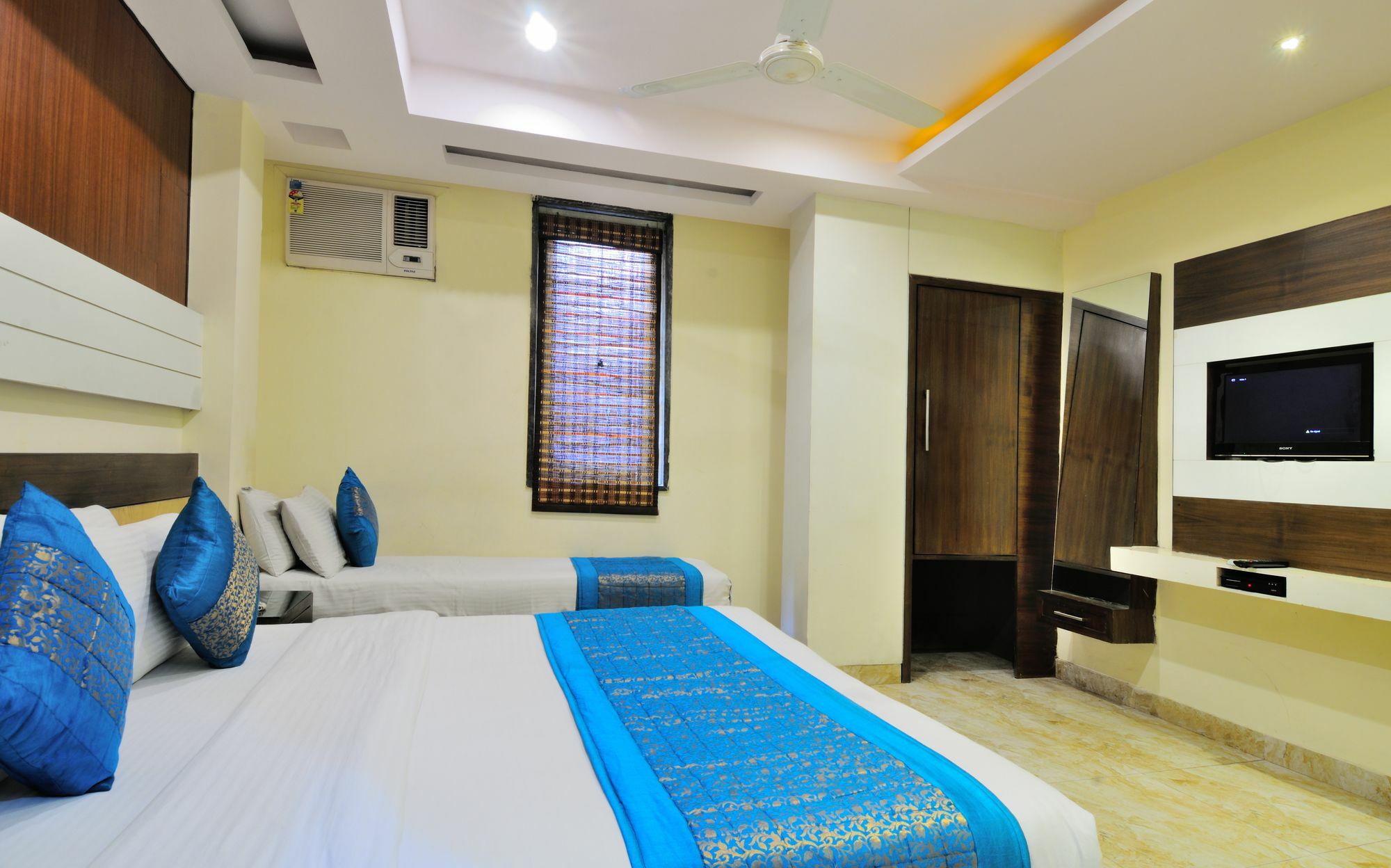 Hotel Gold Star Inn - Paharganj New Delhi Exterior photo