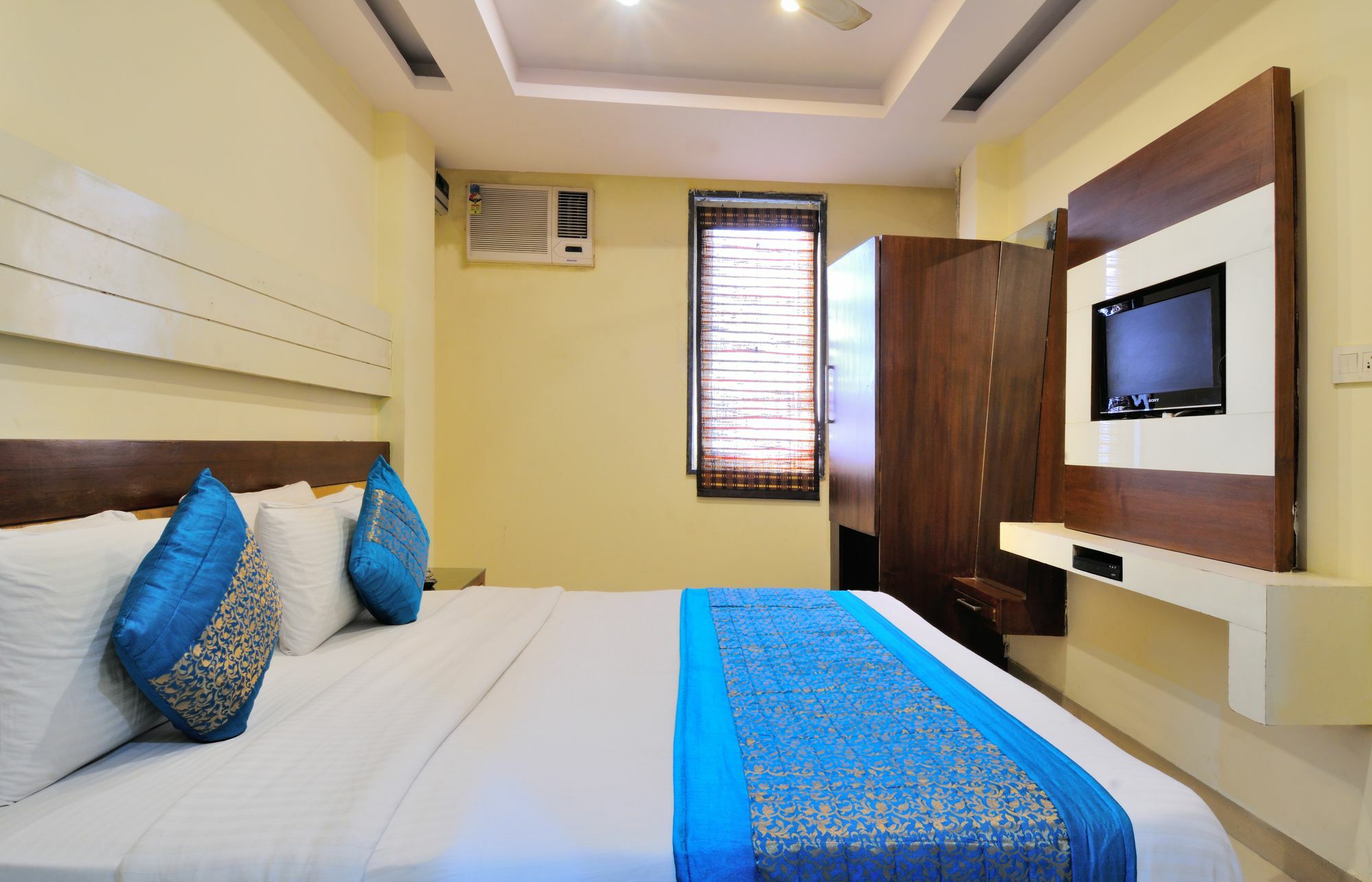 Hotel Gold Star Inn - Paharganj New Delhi Exterior photo